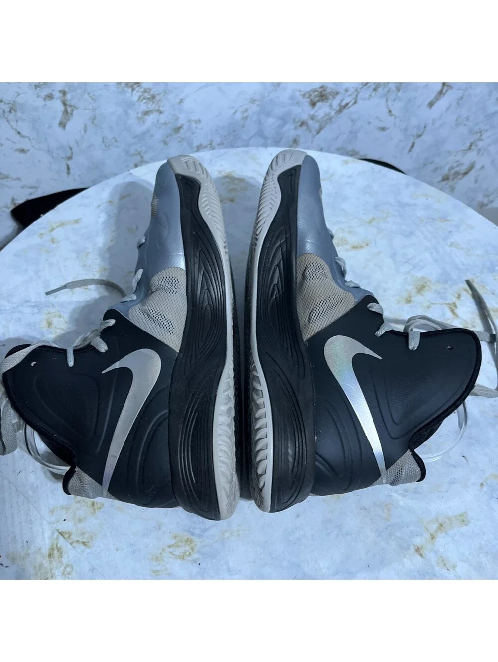 Nike Hyperfuse 2012 Mens Size 11.5 Basketball Shoes Gray Black Athletic Sneakers